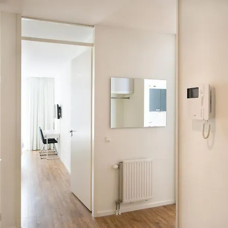 Apartment Modern Near The *