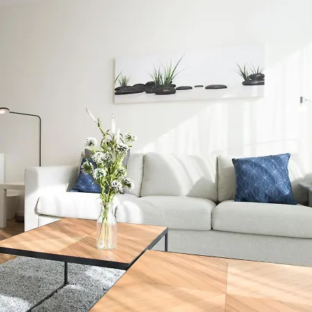 Modern Near The Apartment *